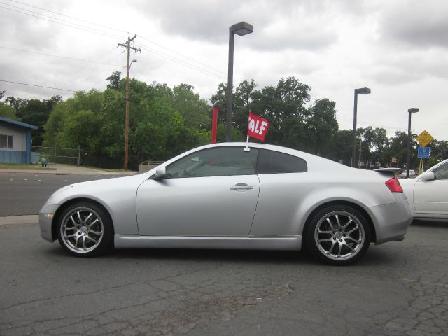 Infiniti G35 2005 photo 6