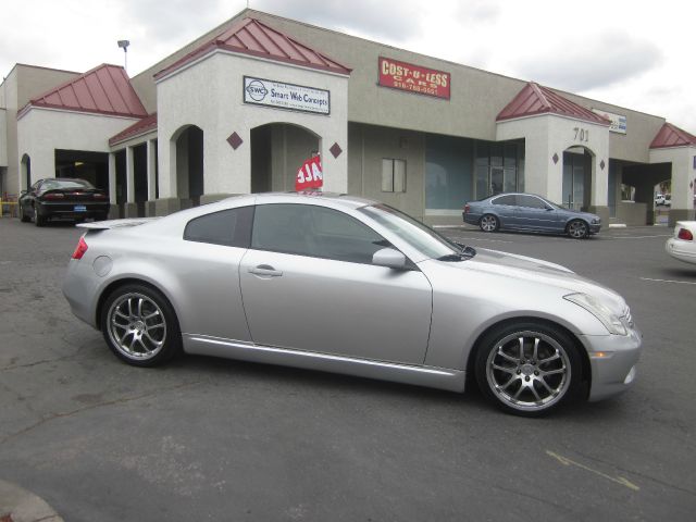 Infiniti G35 2005 photo 9
