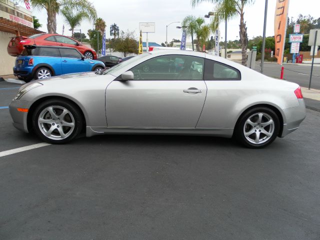 Infiniti G35 2005 photo 4