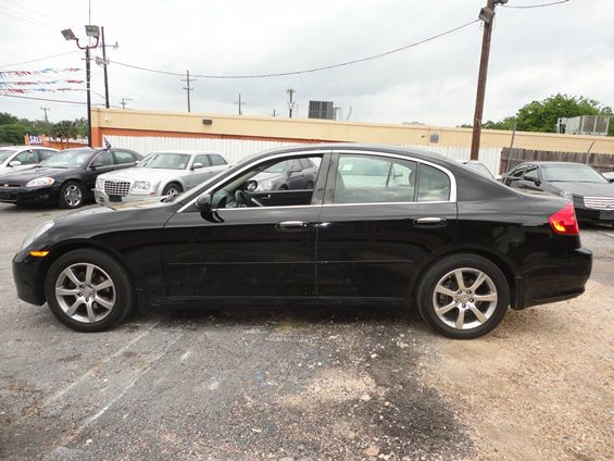 Infiniti G35 2005 photo 1