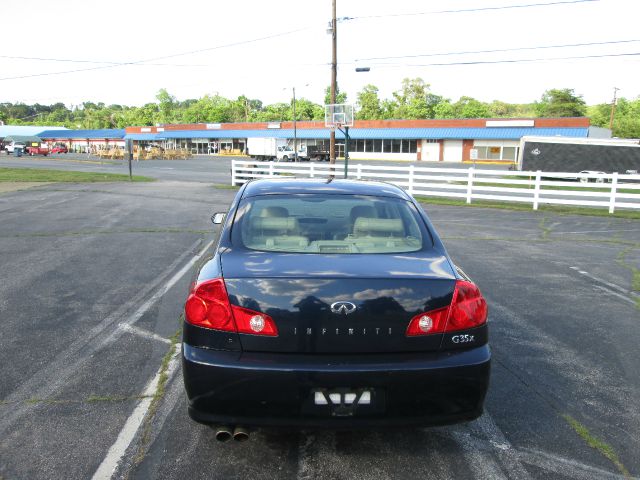 Infiniti G35 2005 photo 2
