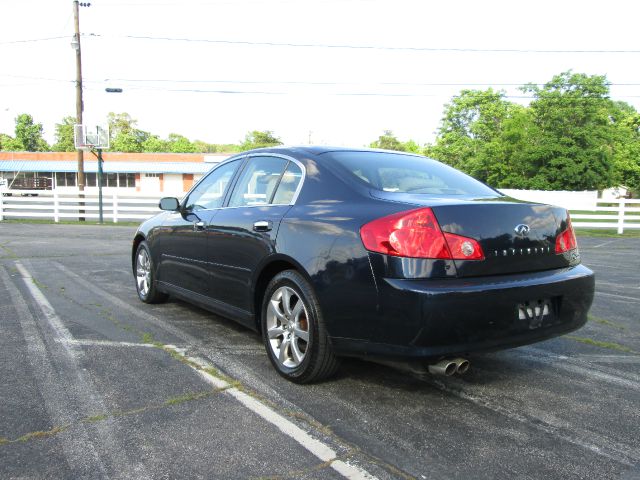 Infiniti G35 2005 photo 3