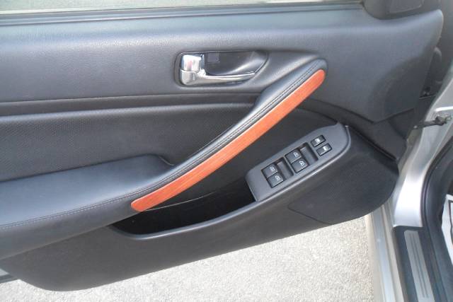 Infiniti G35 2005 photo 4