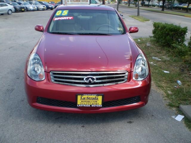 Infiniti G35 2005 photo 1