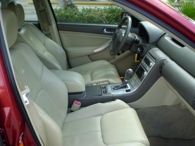 Infiniti G35 2005 photo 4