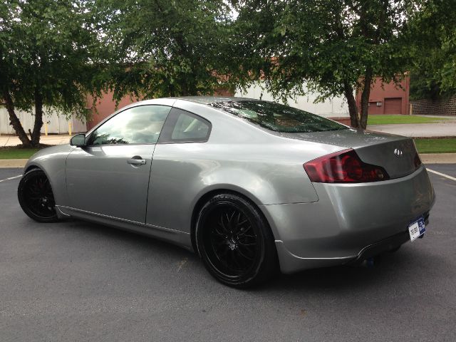 Infiniti G35 2005 photo 2