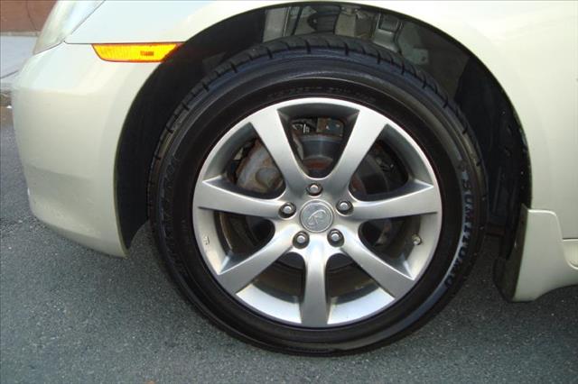 Infiniti G35 2dr Conv GT W/1sa Ltd Avail Sedan