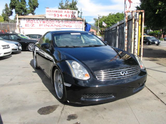 Infiniti G35 2005 photo 2
