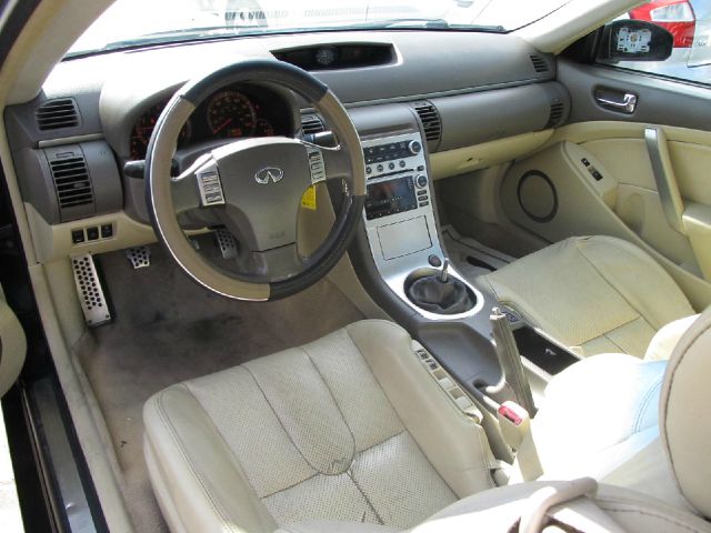 Infiniti G35 2005 photo 3