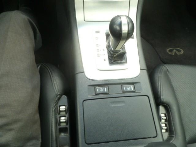 Infiniti G35 2005 photo 11