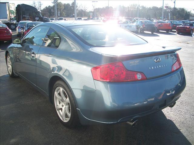 Infiniti G35 2005 photo 4