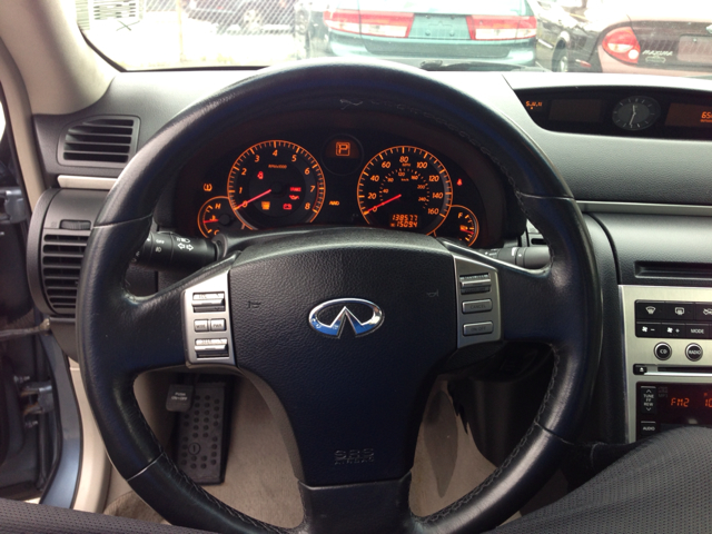 Infiniti G35 2005 photo 3