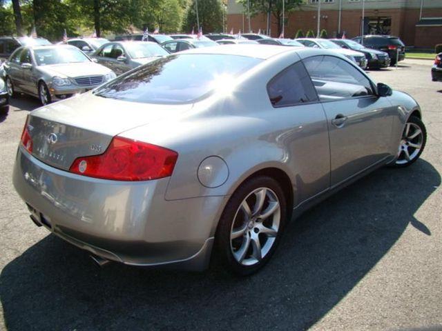 Infiniti G35 2005 photo 1