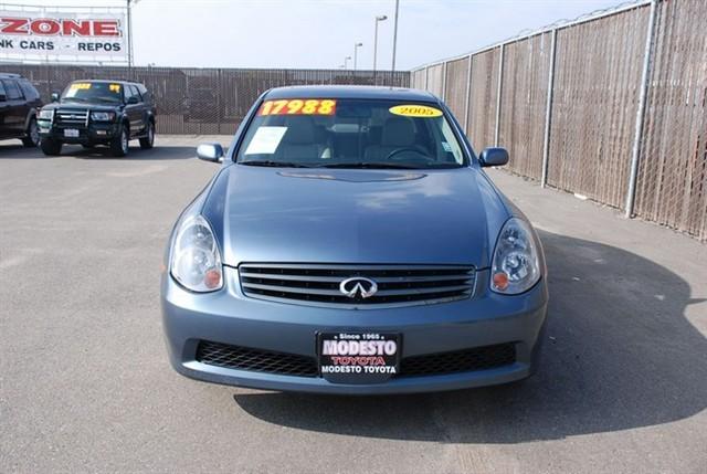 Infiniti G35 2005 photo 3