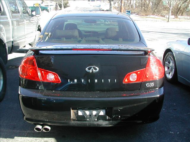 Infiniti G35 2005 photo 2