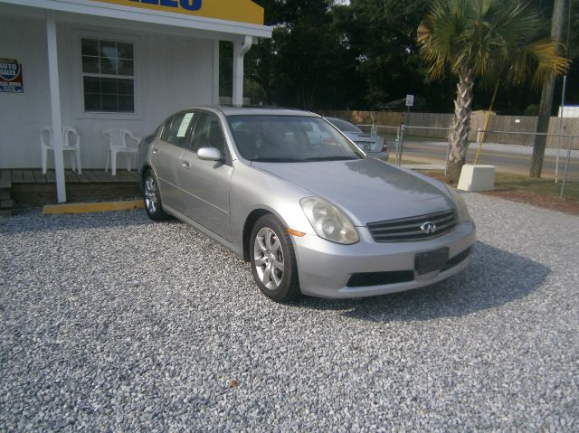 Infiniti G35 2005 photo 1