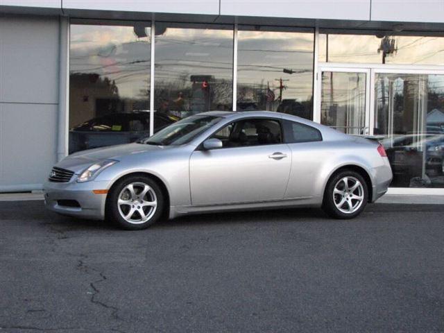 Infiniti G35 2005 photo 1