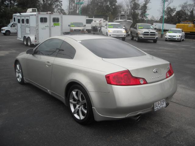 Infiniti G35 2005 photo 2