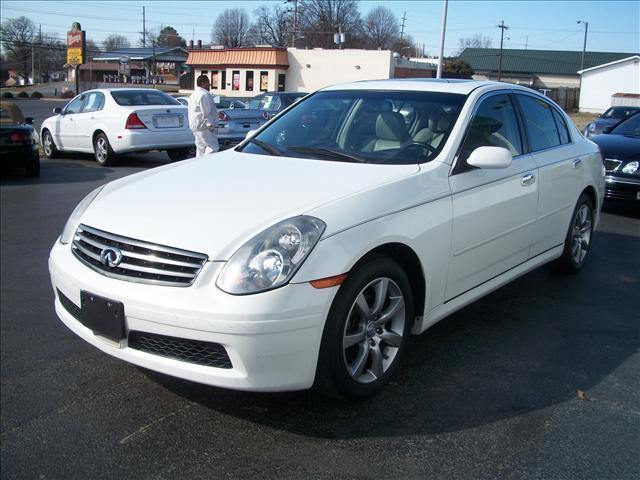 Infiniti G35 2005 photo 2