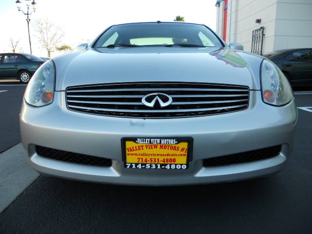 Infiniti G35 2005 photo 2