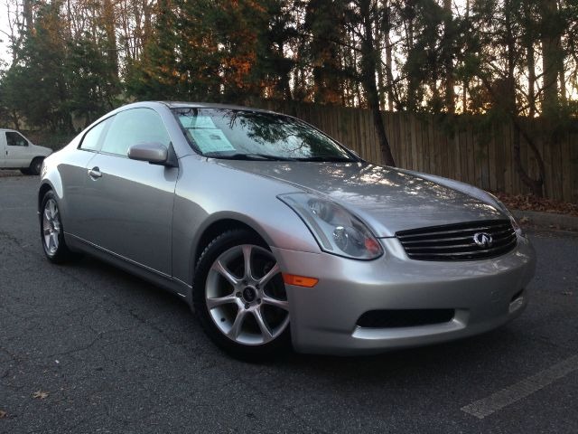 Infiniti G35 2005 photo 3