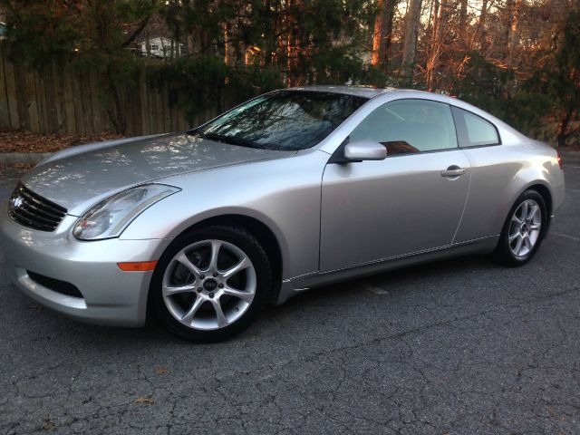 Infiniti G35 2005 photo 4