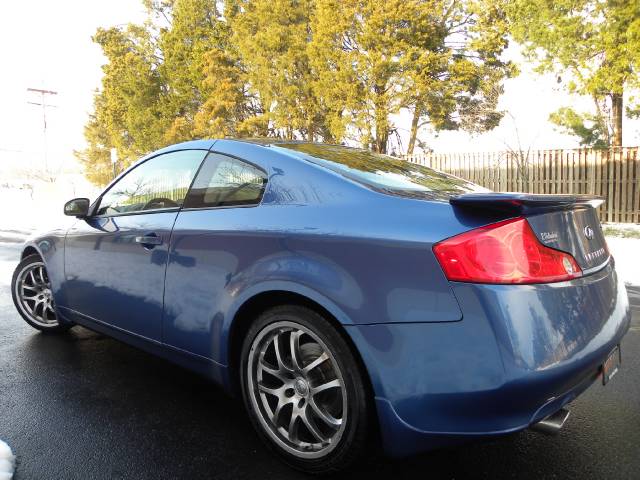 Infiniti G35 2005 photo 2