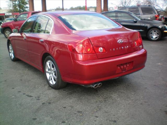 Infiniti G35 2005 photo 4