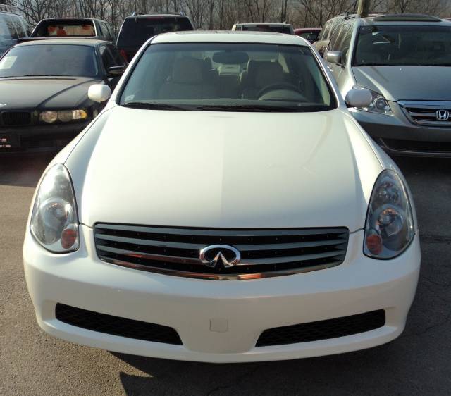 Infiniti G35 2005 photo 4