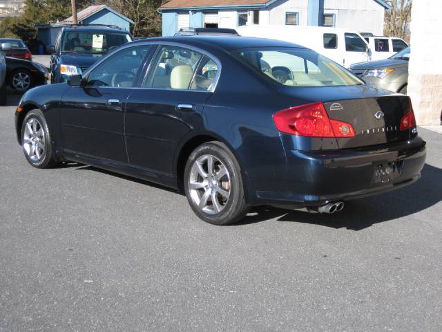 Infiniti G35 2005 photo 3