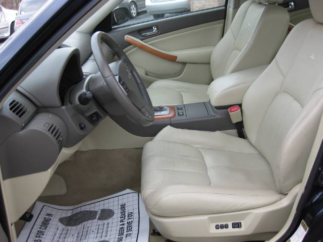 Infiniti G35 2005 photo 4