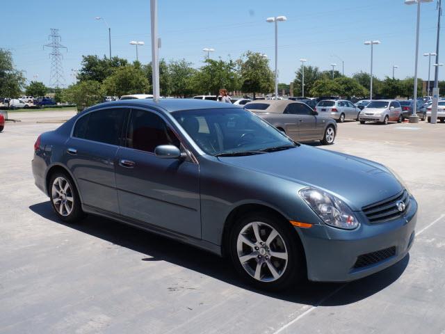Infiniti G35 2005 photo 2