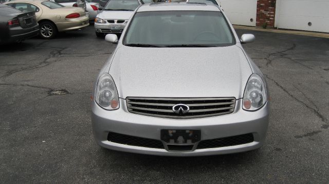 Infiniti G35 2005 photo 3