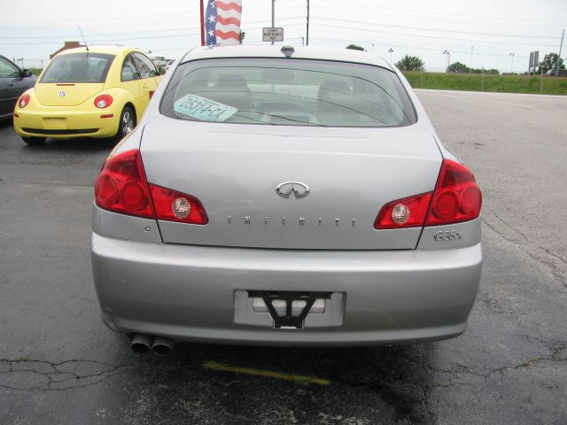 Infiniti G35 2005 photo 2