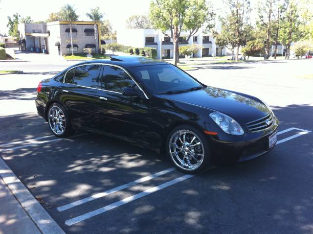 Infiniti G35 2005 photo 2