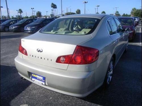 Infiniti G35 2006 photo 4