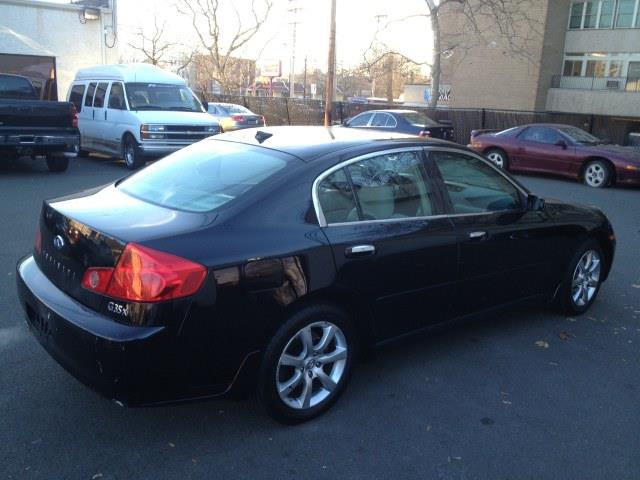 Infiniti G35 2006 photo 1