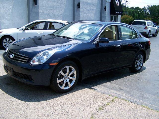 Infiniti G35 2006 photo 2