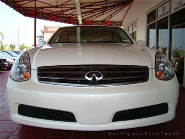 Infiniti G35 2006 photo 1