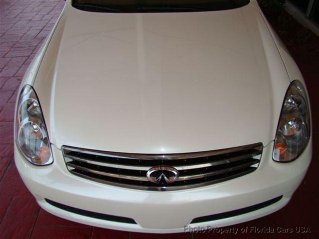Infiniti G35 2006 photo 2