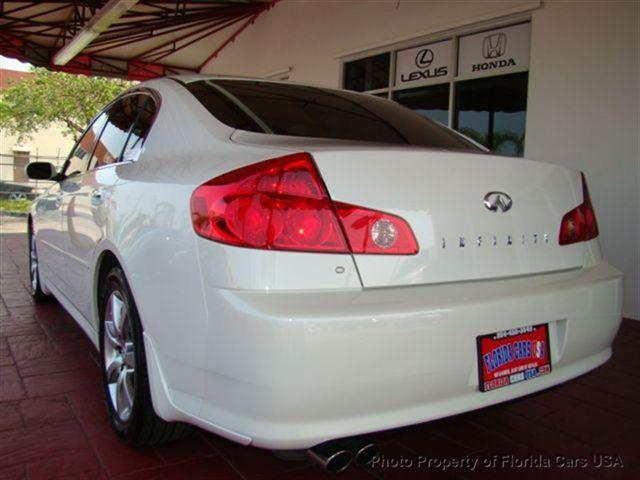 Infiniti G35 2006 photo 4