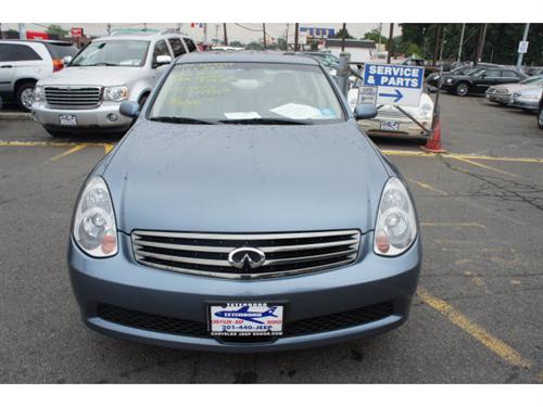 Infiniti G35 2006 photo 2