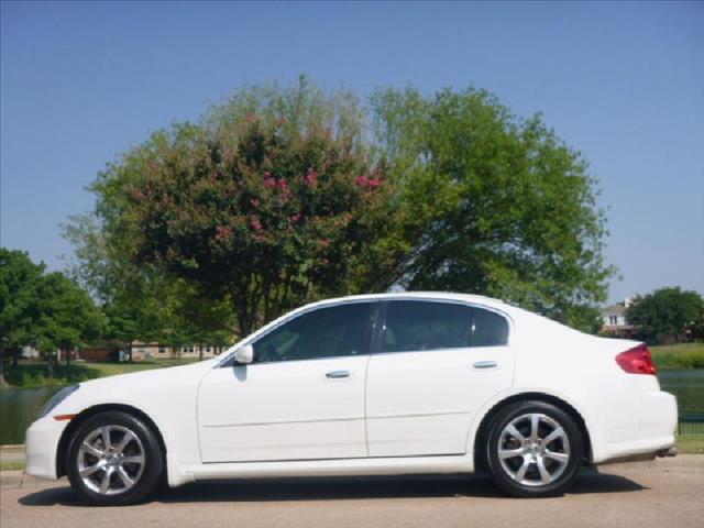 Infiniti G35 2006 photo 2