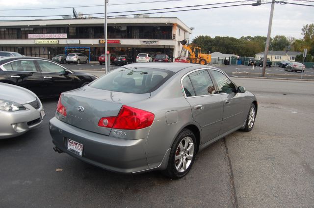 Infiniti G35 2006 photo 2