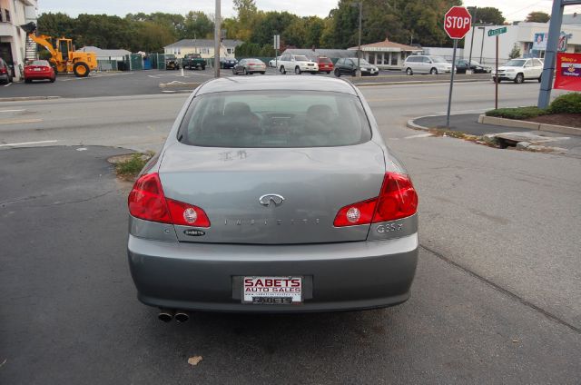 Infiniti G35 2006 photo 3