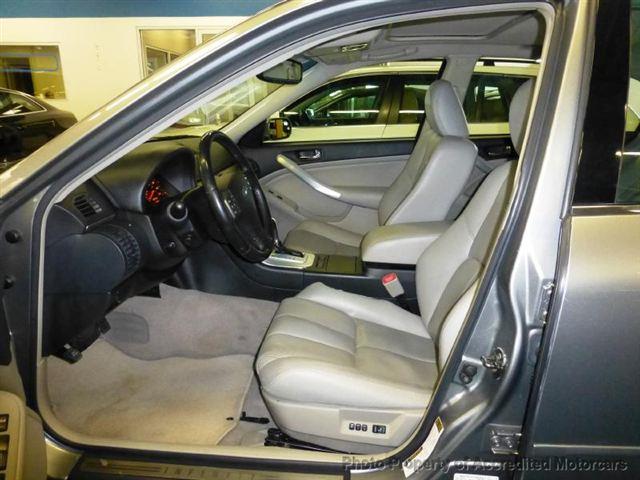 Infiniti G35 2006 photo 11