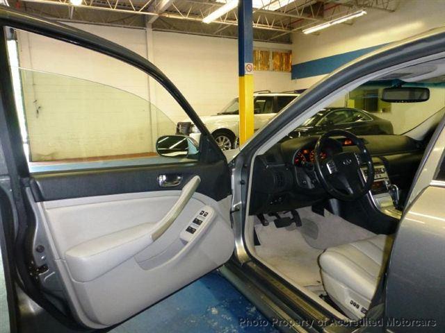 Infiniti G35 2006 photo 13