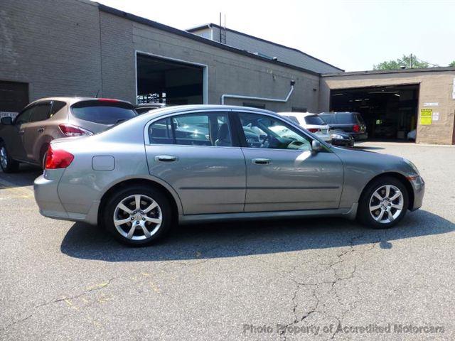Infiniti G35 2006 photo 14