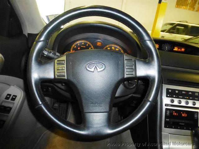 Infiniti G35 2006 photo 19