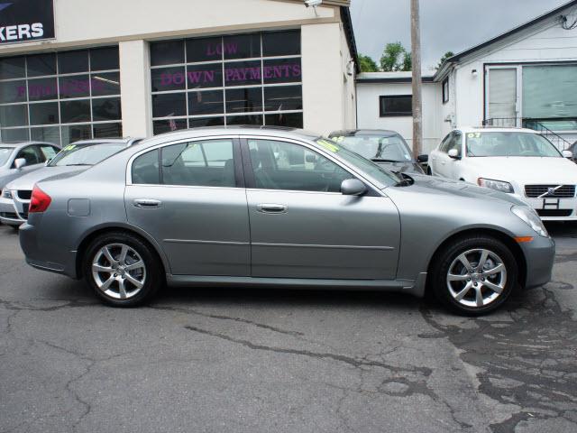 Infiniti G35 2006 photo 1